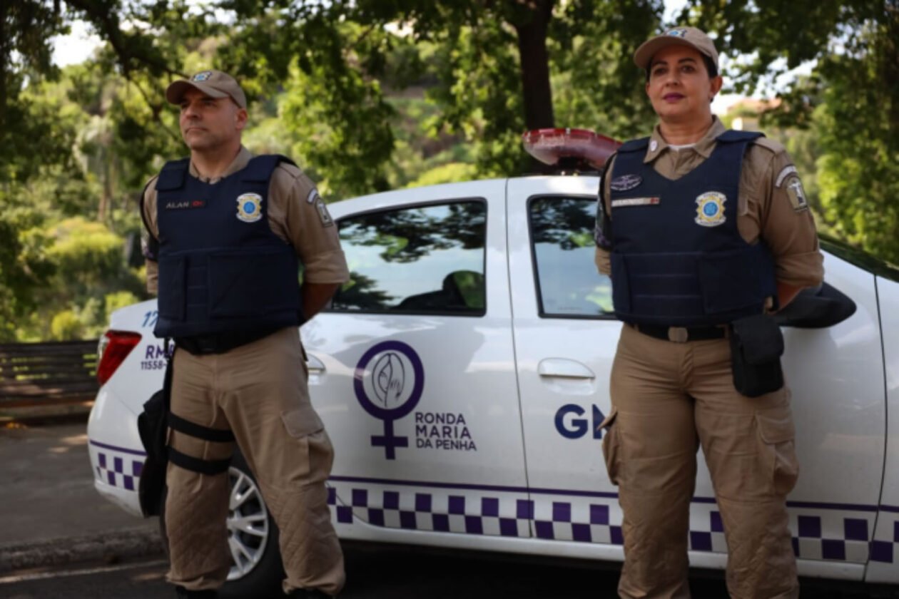 Ronda Maria da Penha da GM-Rio: Cinco anos de proteção e feminicídio zero em 2025 Ronda Maria da Penha da GM-Rio: Cinco anos de proteção e feminicídio zero em 2025